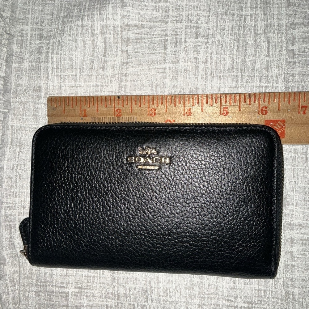 Coach OxBlood Women's Zip-Around Wallet with Logo & Credit Card Slots - Picture 5 of 6